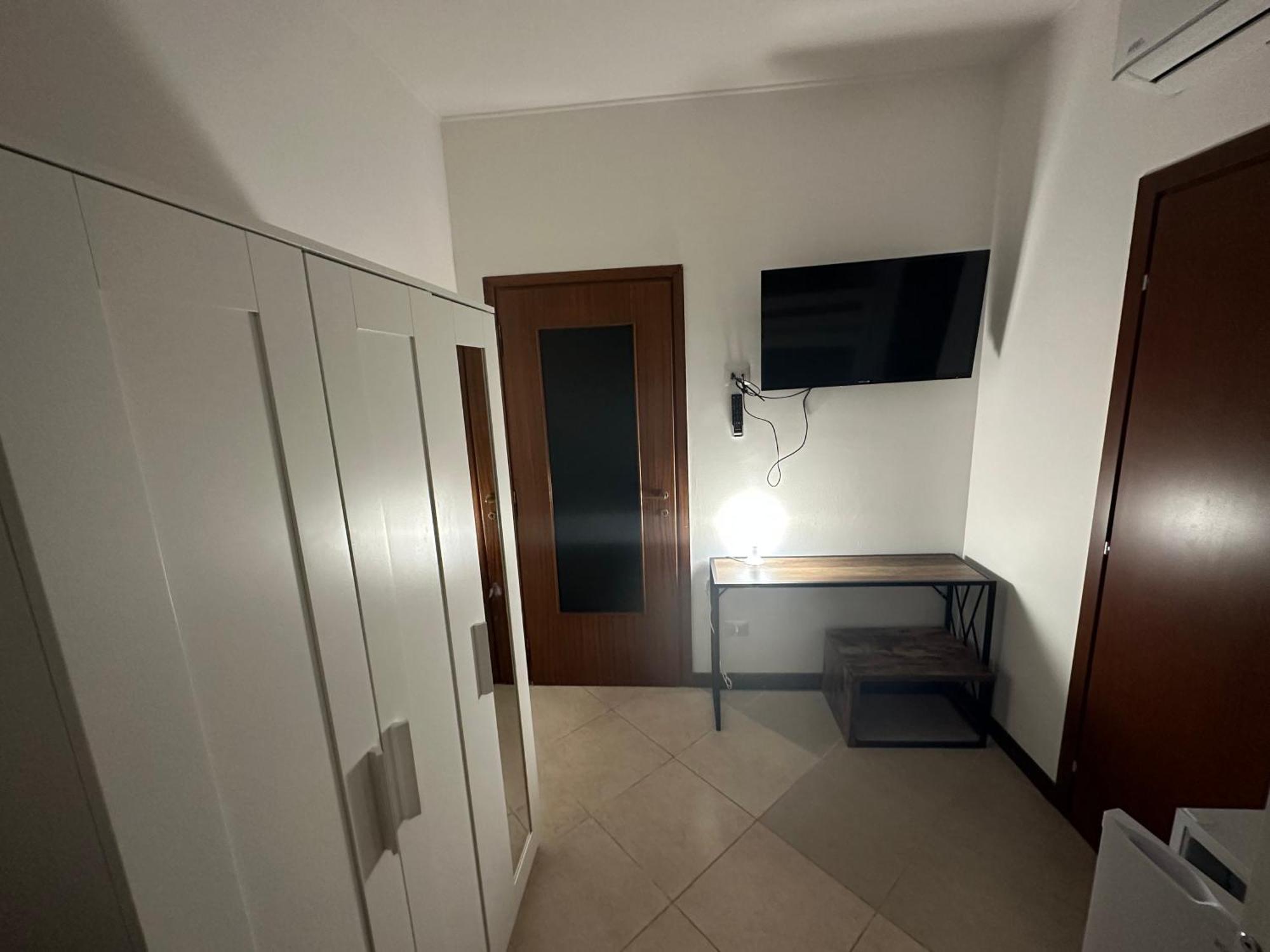 Gigli, Rooms Con Cucina In Comune E Terrazza Milan Exterior photo