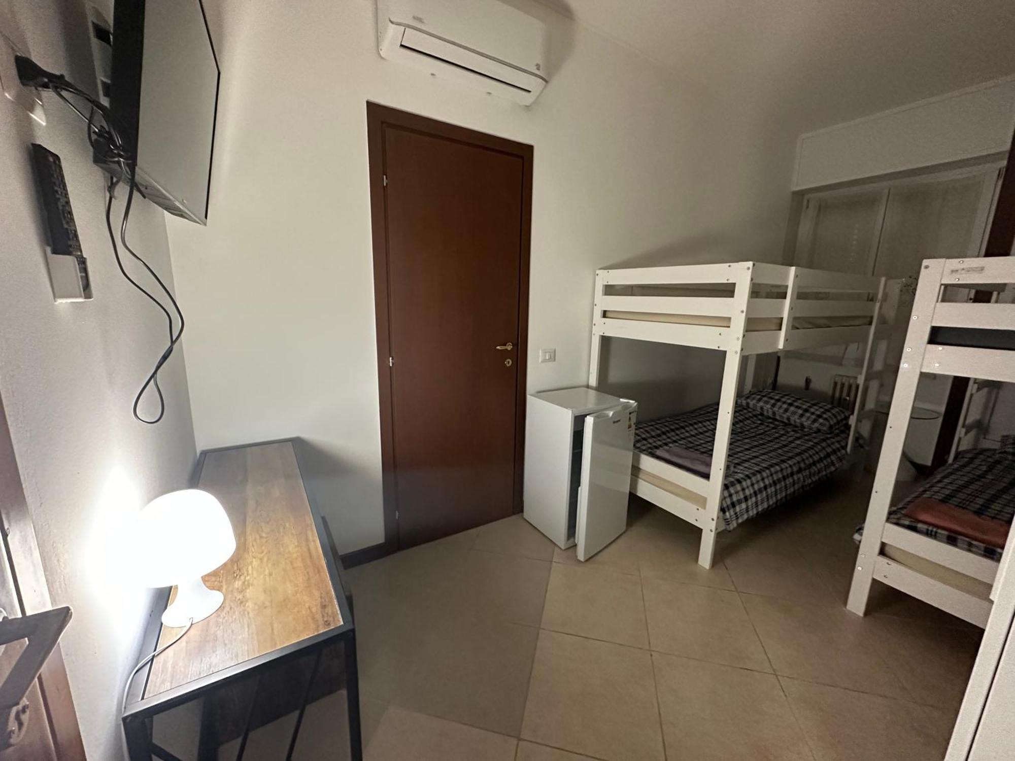Gigli, Rooms Con Cucina In Comune E Terrazza Milan Exterior photo