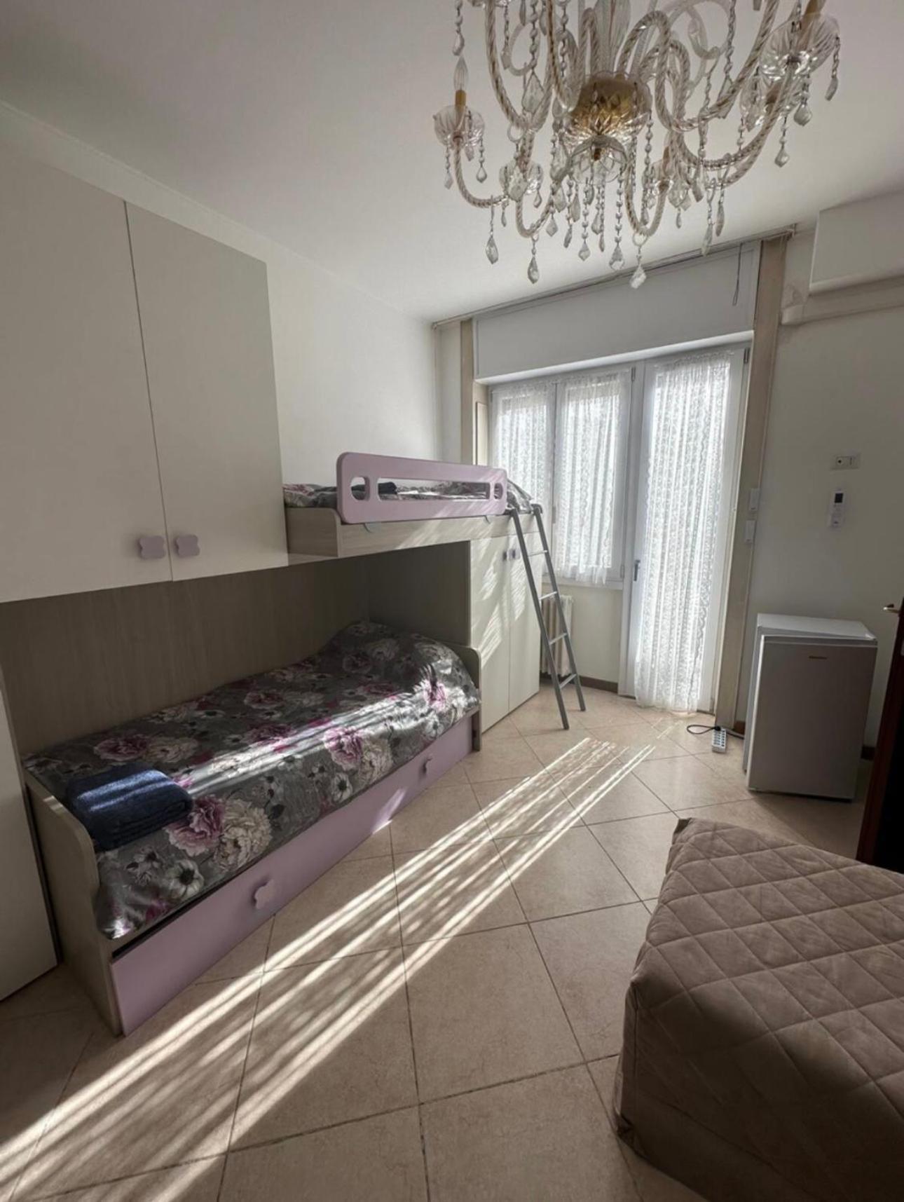 Gigli, Rooms Con Cucina In Comune E Terrazza Milan Exterior photo